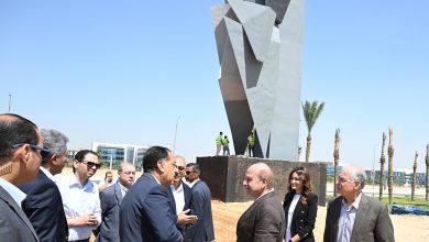 رئيس الوزراء: تطوير شامل للطرق والمرافق حول المتحف المصري الكبير 