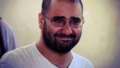  السيسي يصدر قرارًا جمهوريًا بالعفو عن علاء عبدالفتاح وعدد من المحكوم عليهم