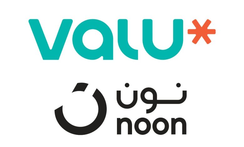 «فاليو» تُطلق أول عملية مرخّصة للشراء الآن والدفع لاحقاً عبر منصة «نون»