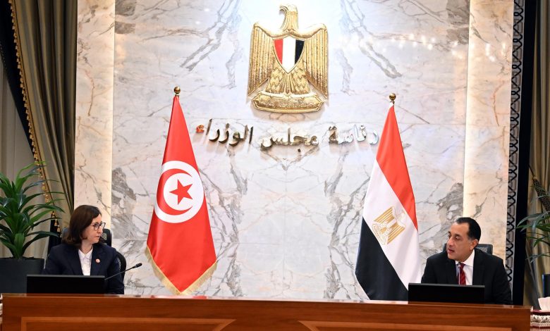 رئيسا وزراء مصر وتونس يترأسان أعمال اللجنة العليا المشتركة بالعاصمة الإدارية