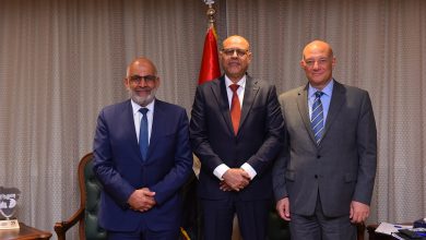 وزير العمل يبحث مع وفد البنك الدولي تعزيز التعاون في مجالات التدريب والتشغيل والتحول الرقمي
