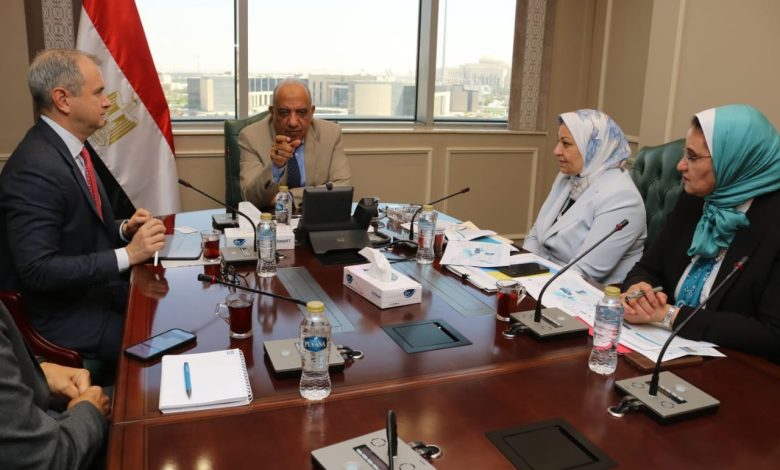وزير الكهرباء يتابع مع شركة الكازار الإماراتية تنفيذ محطة رياح بقدرة 2000 ميجاوات وزير الكهرباء يتابع مع شركة الكازار الإماراتية تنفيذ محطة رياح بقدرة 2000 ميجاوات