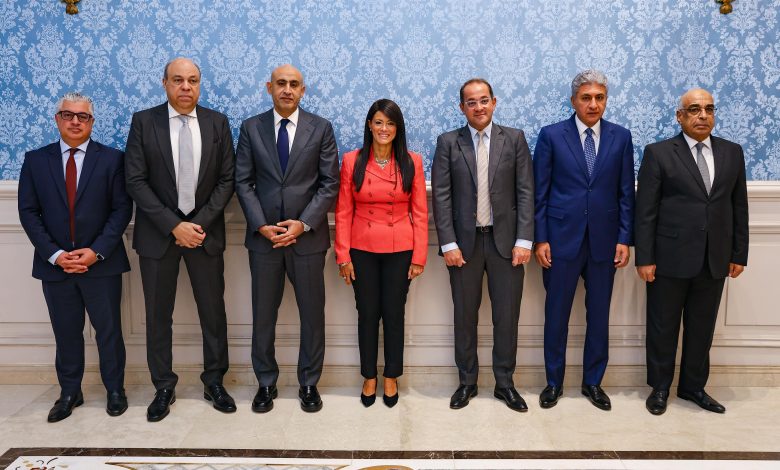 وزيرة التخطيط تُشارك في تدشين آلية إعداد مشروعات الشراكة بين القطاعين العام والخاص وزيرة التخطيط تُشارك في تدشين آلية إعداد مشروعات الشراكة بين القطاعين العام والخاص