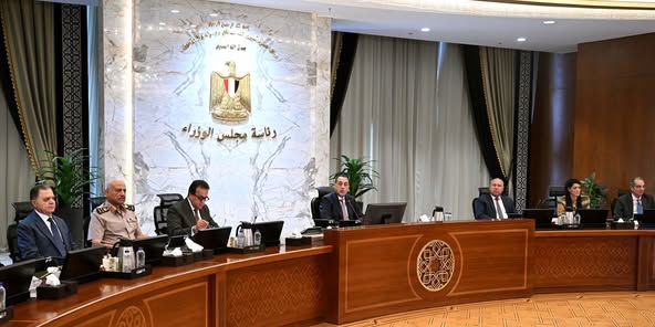 خلال اجتماعه الأسبوعي.. مدبولي: الصحة والتعليم ومبادرة “حياة كريمة” في صدارة أجندة أولويات عمل الحكومة