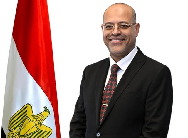 “العمل” السبت المقبل إجازة رسمية مدفوعة الأجر للعاملين بالقطاع الخاص بمناسبة افتتاح المتحف المصري الكبير “العمل” السبت المقبل إجازة رسمية مدفوعة الأجر للعاملين بالقطاع الخاص بمناسبة افتتاح المتحف المصري الكبير