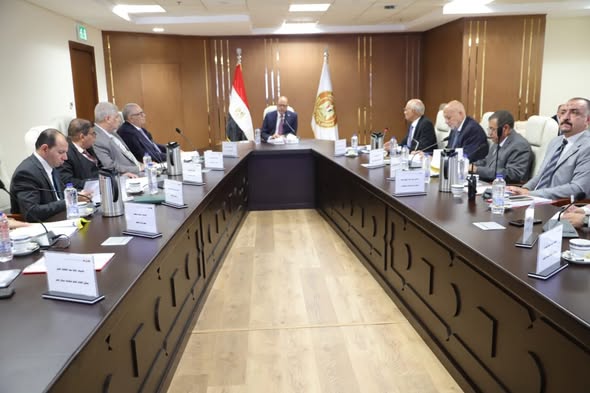 “صندوق إعانات الطوارئ” يقدم 2 مليار و379 مليونًا و500 ألف جنيه دعمًا لـ441 ألف عامل في 3999 منشأة “صندوق إعانات الطوارئ” يقدم 2 مليار و379 مليونًا و500 ألف جنيه دعمًا لـ441 ألف عامل في 3999 منشأة