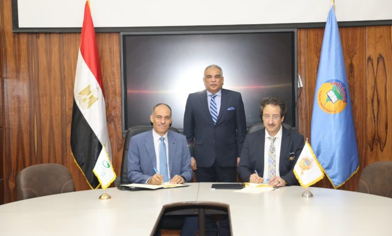 البريد وجامعة طنطا يوقعان بروتوكول تعاون لتقديم الخدمات البريدية والمالية داخل الجامعة البريد وجامعة طنطا يوقعان بروتوكول تعاون لتقديم الخدمات البريدية والمالية داخل الجامعة