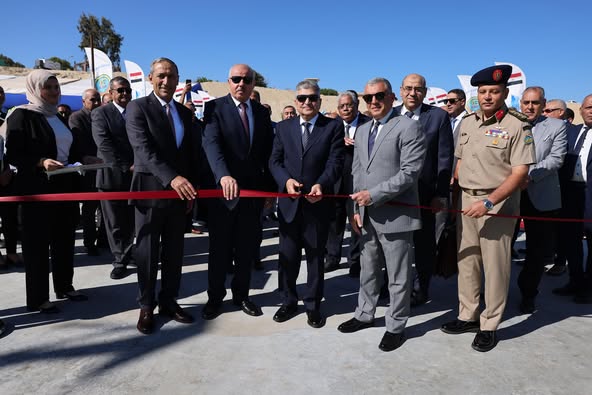 رئيس هيئة قناة السويس ومحافظ الإسماعيلية يفتتحان كوبري الشهيد مقدم أمير عوض الله العائم