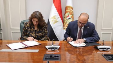العمل توقع بروتوكول تعاون مع الجامعة المصرية الصينية لدعم تنمية الموارد البشرية
