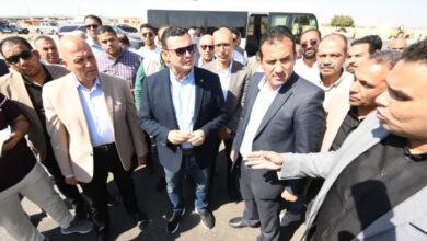 وزير الإسكان يتفقد مشروعات العاشر من رمضان ويشدد على صيانة المرافق والطرق