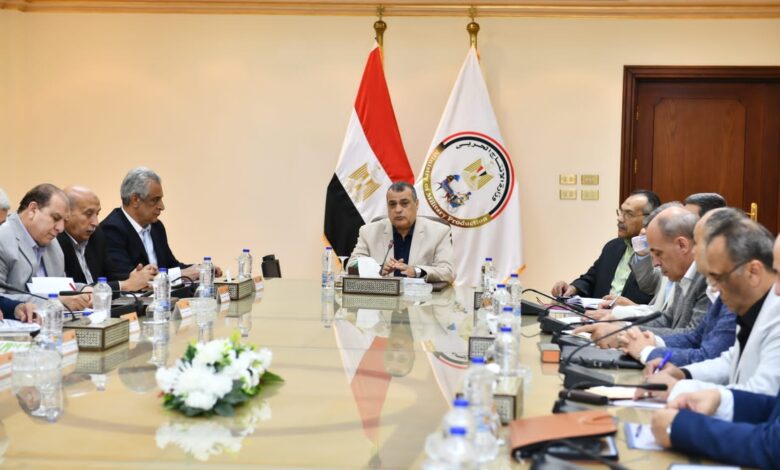 وزير الإنتاج الحربي: نسعى إلى عقد الشراكات مع مختلف المؤسسات والجهات الوطنية والعالمية وزير الإنتاج الحربي: نسعى إلى عقد الشراكات مع مختلف المؤسسات والجهات الوطنية والعالمية