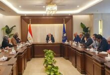 هيئة الدواء تبحث مع نقابة أطباء الأسنان سبل دعم وتطوير منظومة الأدوية والمستلزمات الطبية