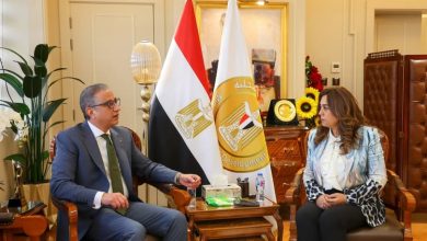 منال عوض ومحافظ الفيوم يبحثان تطوير المحميات الطبيعية وخطط التكيف مع تغير المناخ