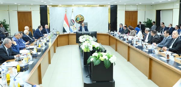 “القابضة الكيماوية” تحقق إيرادات بقيمة 18.8 مليار جنيه “القابضة الكيماوية” تحقق إيرادات بقيمة 18.8 مليار جنيه
