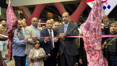 محافظ سوهاج و”أبو الوفا” يفتتحان منفذًا لبيع اللحوم البلدية بأسعار مخفضة محافظ سوهاج و”أبو الوفا” يفتتحان منفذًا لبيع اللحوم البلدية بأسعار مخفضة