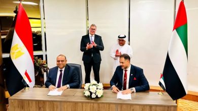 “البترول” توقع ثلاث اتفاقيات مع إمارة الفجيرة لإنشاء منطقة لوجستية بالعلمين وتطوير ميناء الحمراء