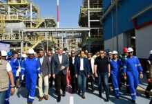 رئيس الوزراء يفتتح مشروع استرجاع الغازات بشركة “النصر للبترول”