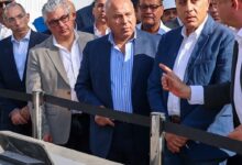 رئيس الوزراء يفتتح مصنع “أدو مينا” ويتفقد “إيجيبت أنود” خلال جولته بمنطقة أوراسكوم الصناعية في العين السخنة