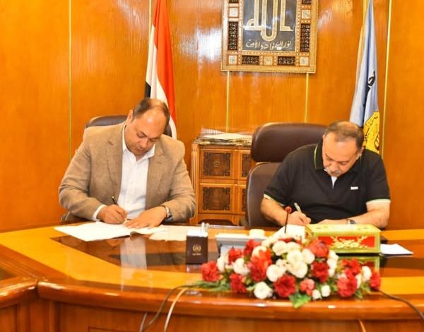“هيئة تنمية الصعيد” و”محافظ أسيوط” يوقعان عددًا من البروتوكولات المشتركة لدعم المشروعات التنموية
