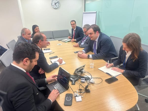 وزير المالية: القطاع الخاص يستطيع أن يلعب دورًا مؤثرًا فى تعميق الشراكة الاقتصادية المصرية اليونانية وزير المالية: القطاع الخاص يستطيع أن يلعب دورًا مؤثرًا فى تعميق الشراكة الاقتصادية المصرية اليونانية