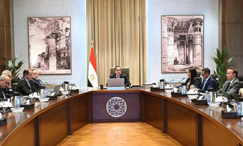 بحضور محافظ المركزي.. رئيس الوزراء يتابع مستجدات تنفيذ برنامج الإصلاح الاقتصادي المصري بالتعاون مع صندوق النقد الدولي