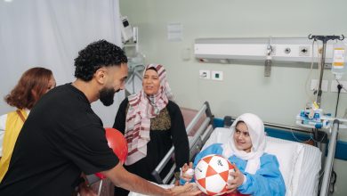 شراكة “ليبتون تي أند إنفيوجن مصر” و”النادي الأهلي” تدخل السعادة على قلوب أطفال “مستشفى الناس” في زيارة إنسانية مميزة