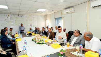 وزير الإسكان يجتمع بالشركات المنفذة لمشروع حدائق تلال الفسطاط