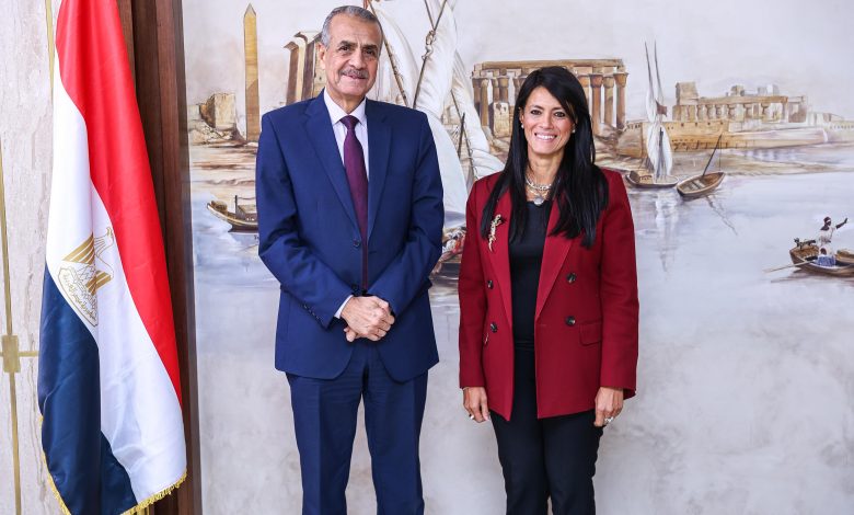وزيرة التخطيط تتابع استعدادات “الإحصاء” لتعداد السكان والمنشآت
