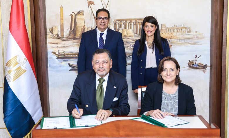 وزارة التخطيط وجامعة القاهرة توقعان بروتوكول تعاون لتعزيز الحوكمة وبناء القدرات البشرية ودعم ريادة الأعمال