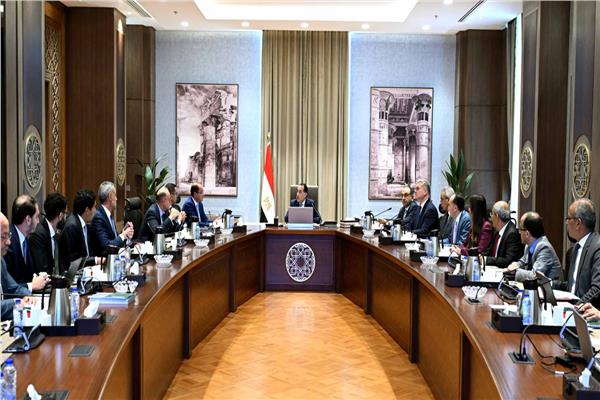 بحضور كريم عوض.. رئيس الوزراء يستعرض جهود تجهيز الشركات الحكومية للطرح وسُبل تنشيط البورصة المصرية