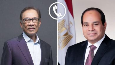 السيسي يتلقى اتصالًا من رئيس وزراء ماليزيا لتهنئته بجهود مصر في وقف الحرب بغزة