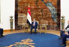  السيسي يستقبل الدكتور خالد العناني بعد فوزه بمنصب المدير العام لليونسكو: إنجاز تاريخي يعكس مكانة مصر الحضارية