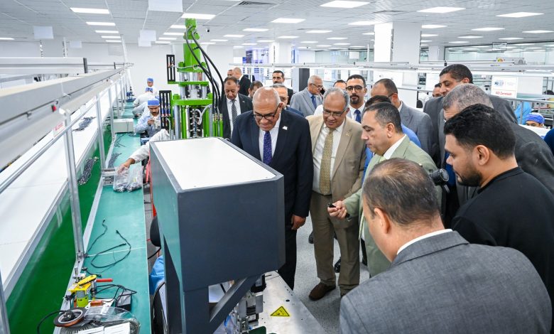 الهيئة العربية للتصنيع تطلق منتجات إلكترونية جديدة بالتعاون مع القطاع الخاص تحت شعار “صنع في مصر” الهيئة العربية للتصنيع تطلق منتجات إلكترونية جديدة بالتعاون مع القطاع الخاص تحت شعار “صنع في مصر”