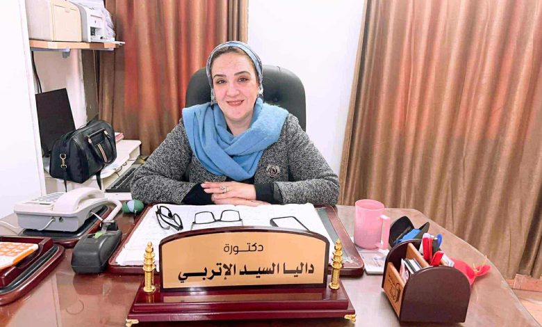 الدكتور أحمد شندي يهنيء النائبة داليا الإتربي على تعيينها في مجلس الشيوخ الدكتور أحمد شندي يهنيء النائبة داليا الإتربي على تعيينها في مجلس الشيوخ