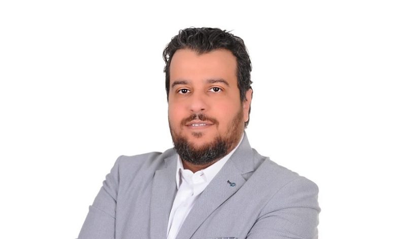 سعيد إمبابي: كل 10 قروش زيادة فى سعر الدولار ترفع جرام الذهب بين 9 و11 جنيهًا