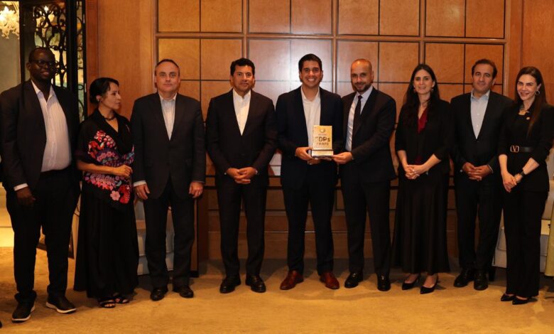 مؤسسة حماة الأرض تستضيف مسؤولي الأمم المتحدة في القاهرة وتكرم رواد الاستدامة مؤسسة حماة الأرض تستضيف مسؤولي الأمم المتحدة في القاهرة وتكرم رواد الاستدامة