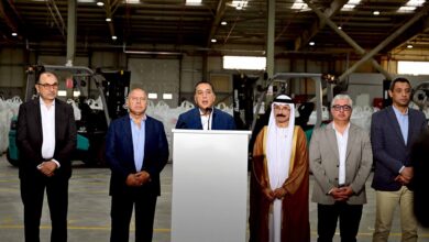 رئيس الوزراء: 11 مليار دولار استثمارات مباشرة بالمنطقة الاقتصادية لقناة السويس بفضل مشروعات البنية الأساسية رئيس الوزراء: 11 مليار دولار استثمارات مباشرة بالمنطقة الاقتصادية لقناة السويس بفضل مشروعات البنية الأساسية