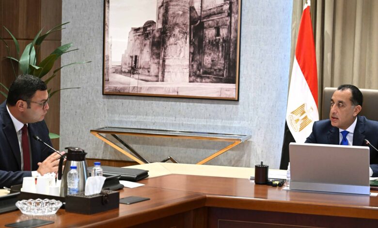 رئيس الوزراء يستعرض خطة طرح 261 ألف وحدة سكنية بالمدن الجديدة رئيس الوزراء يستعرض خطة طرح 261 ألف وحدة سكنية بالمدن الجديدة