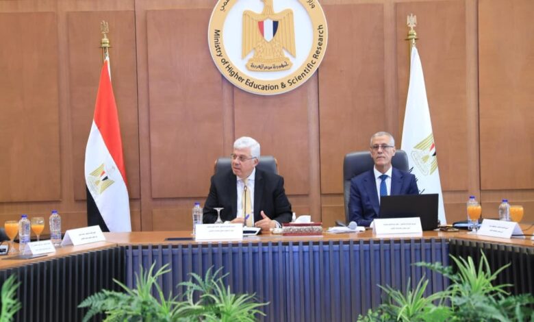عاشور: الجامعات الأهلية رافد أساسي لمنظومة التعليم العالي وتسهم في استيعاب الطلاب وتعزيز المشاركة المجتمعية