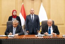 “القاهرة للاستثمار” توقع عقدًا مع شركة “ليوني مصر” لإقامة مجمع صناعي لإنتاج الضفائر والكابلات الكهربائية