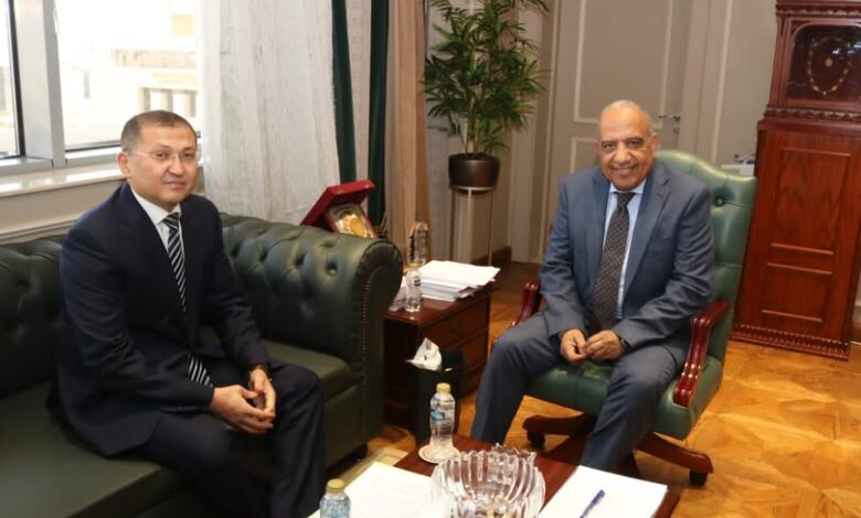 وزير الكهرباء لـ”سفير أوزبكستان”: نسعى لإعادة بناء البنية التحتية والتشريعية المشجعة للاستثمار في قطاعات الطاقة المتجددة