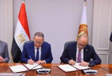 “العمل واتحاد الغرف السياحية” يوقعان بروتوكول تعاون لتنظيم أوضاع العمالة الأجنبية وضبط سوق العمل