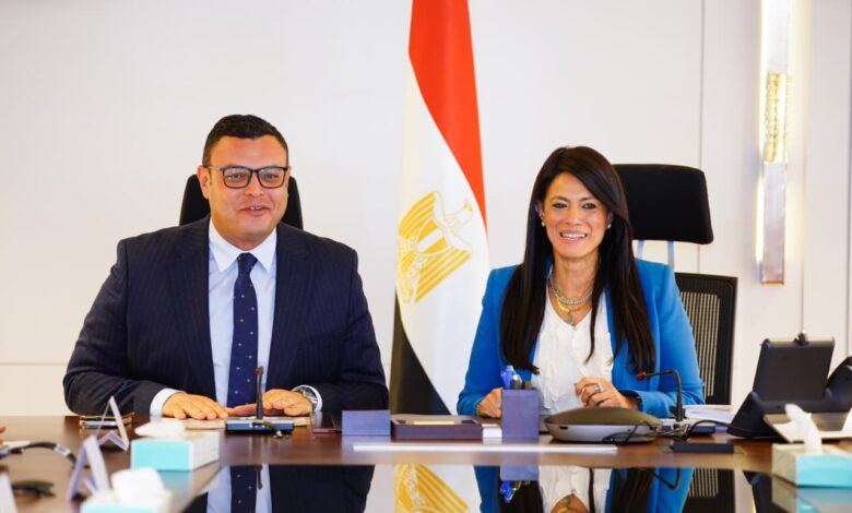 وزيرا «التخطيط والإسكان» يناقشان الموقف التنفيذي لمبادرة «حياة كريمة» والخطة الاستثمارية للتنمية العمرانية