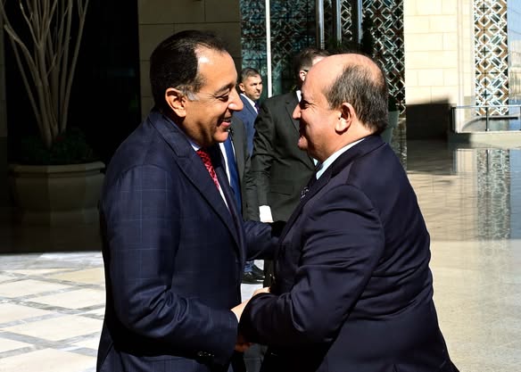 مدبولي: العلاقات الجزائرية المصرية تاريخية بُنيت على القيم والمبادئ المشتركة مدبولي: العلاقات الجزائرية المصرية تاريخية بُنيت على القيم والمبادئ المشتركة