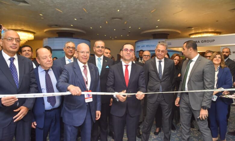 وزير الاستثمار خلال معرض “ديستنيشن أفريقيا” : التصدير يمثل مستقبل الاقتصاد المصري والسوق الإفريقي أولوية استراتيجية