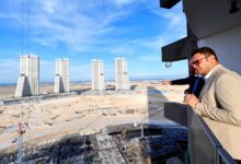 وزير الإسكان من داخل البرج الأيقوني بالعلمين الجديدة: التزام كامل بسرعة التنفيذ 