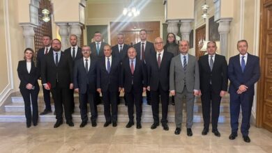  وزير الخارجية يشارك في جلسة نقاشية بمركز الأبحاث التركي  SETA