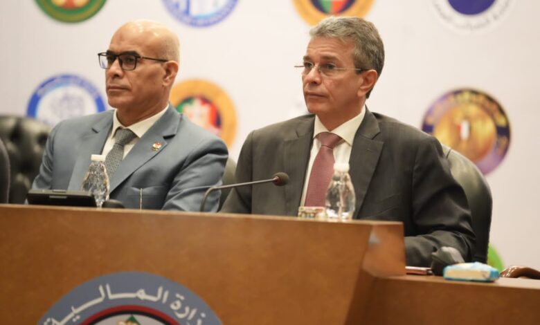 رئيس مصلحة الجمارك: نستهدف تبسيط وميكنة الإجراءات الجمركية لتقليص تكاليف عملية الاستيراد والتصدير رئيس مصلحة الجمارك: نستهدف تبسيط وميكنة الإجراءات الجمركية لتقليص تكاليف عملية الاستيراد والتصدير