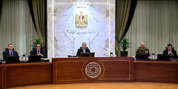 رئيس الوزراء يترأس الاجتماع الأسبوعي للحكومة بالعاصمة الجديدة رئيس الوزراء يترأس الاجتماع الأسبوعي للحكومة بالعاصمة الجديدة