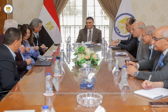 “هيئة الشراء الموحد” تبحث مع شركة De Well العالمية الاستفادة من المخازن الاستراتيجية